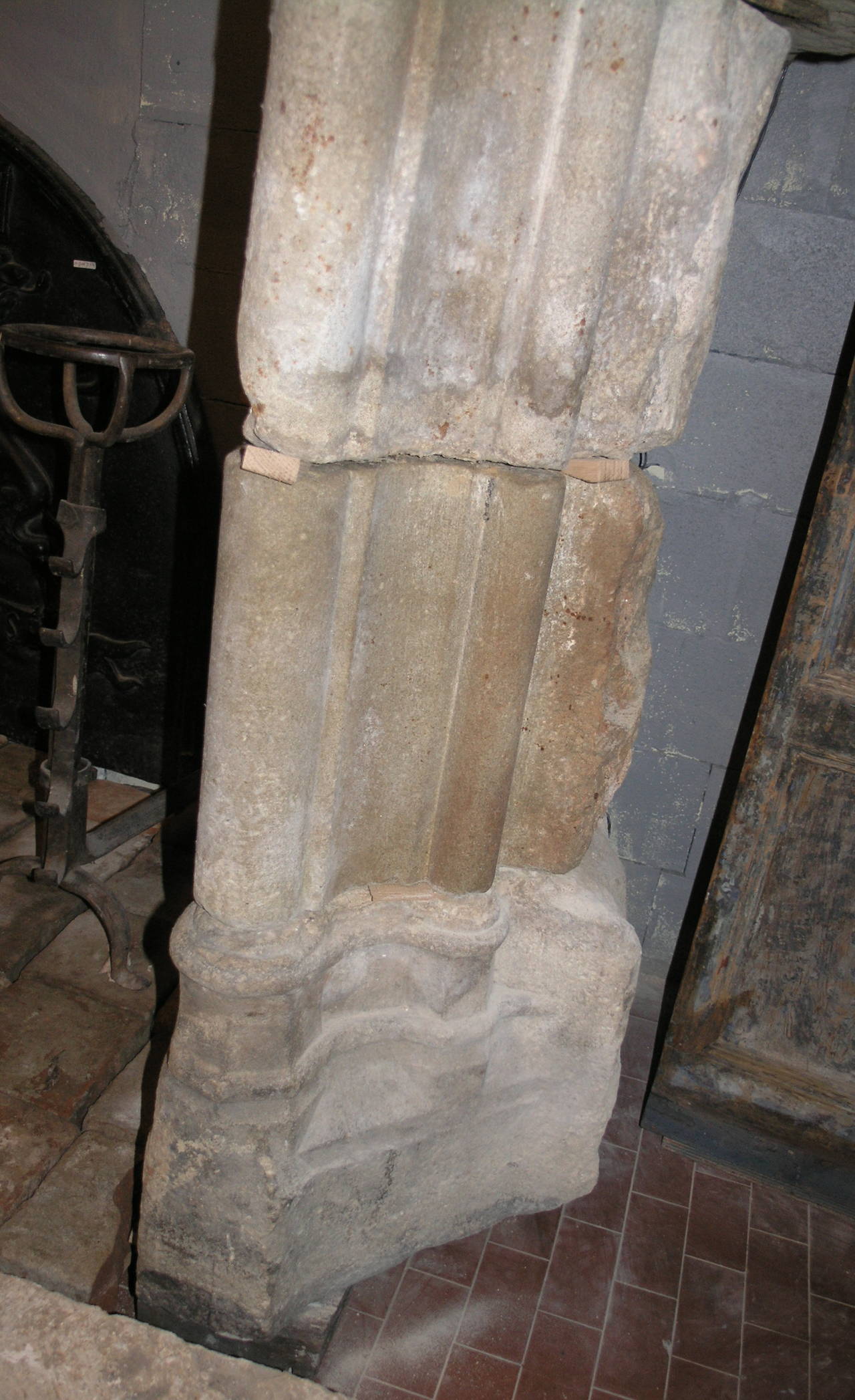 Gothic Ancient Fireplace Made of Borgogna's Stone