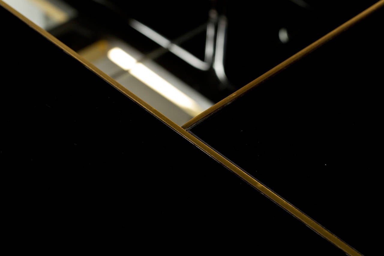 Brass and Black Mirror Cocktail Table with Liquor Storage In Excellent Condition In Rotterdam, ZH