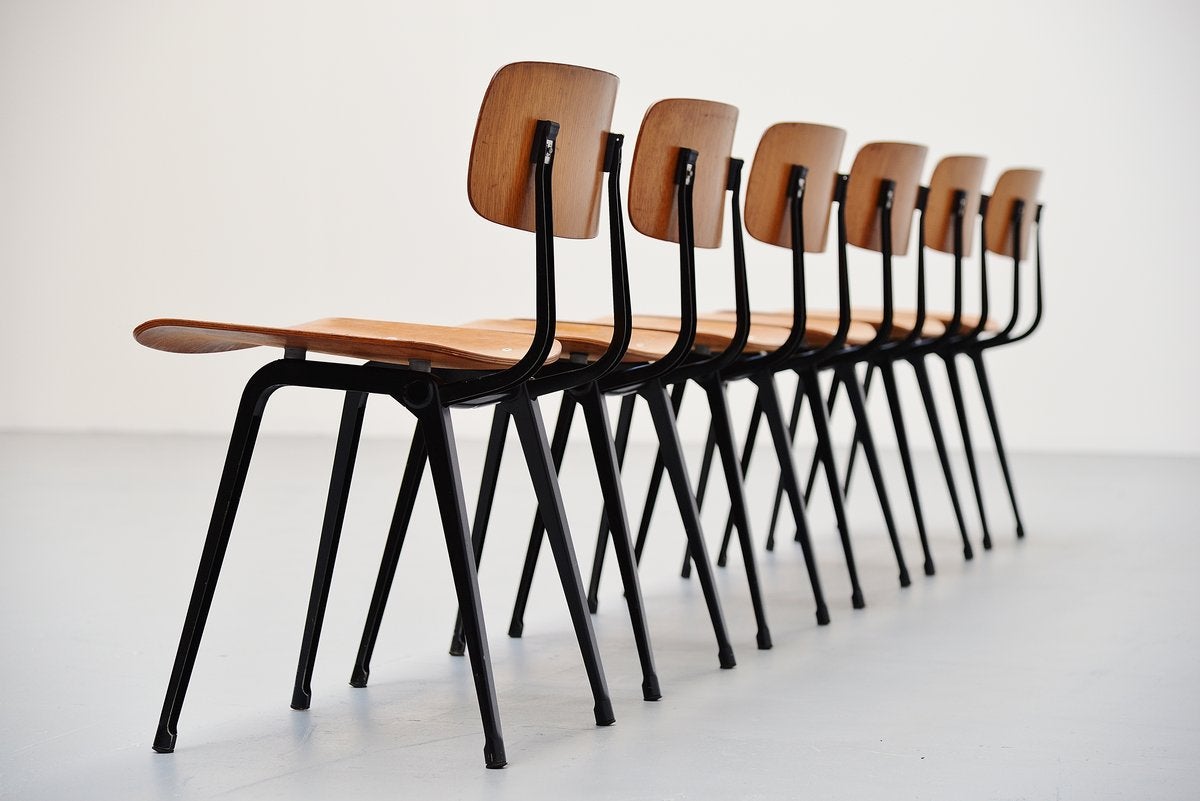 Mid-Century Modern Friso Kramer Revolt Chairs for Ahrend de Cirkel, 1963 For Sale