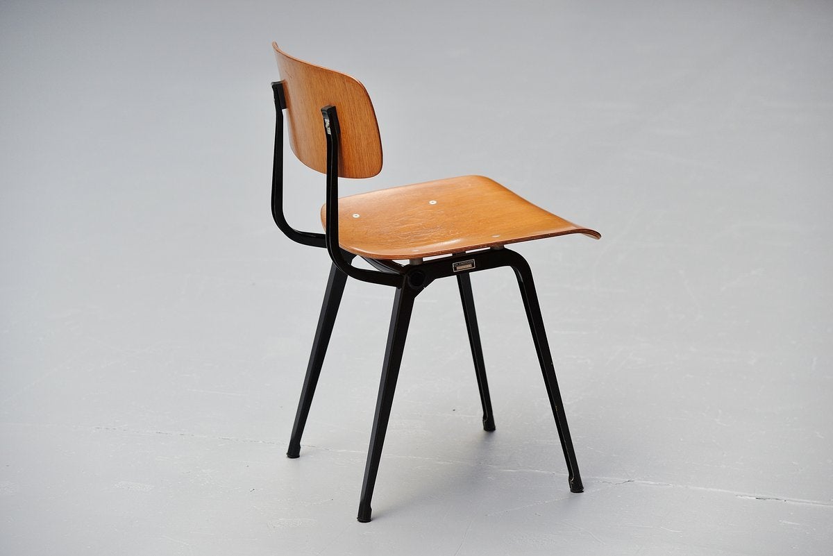 Friso Kramer Revolt Chairs for Ahrend de Cirkel, 1963 In Distressed Condition For Sale In Roosendaal, NL