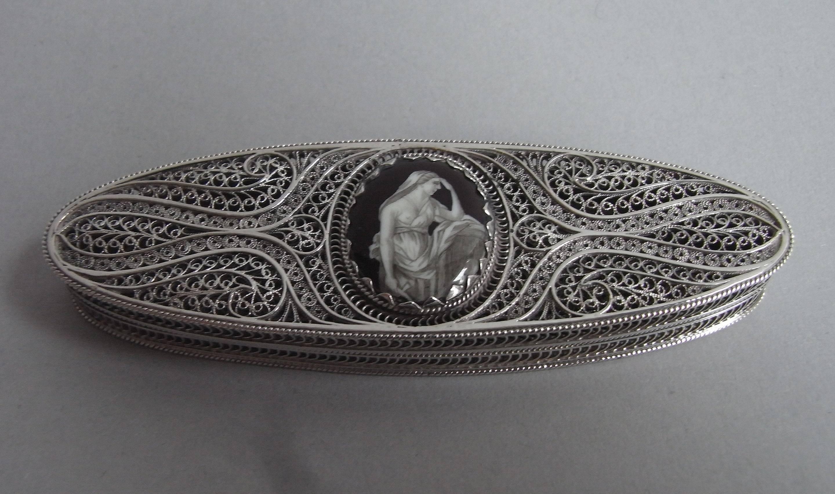 An extremeley rare George III Filigree Toothpick Case