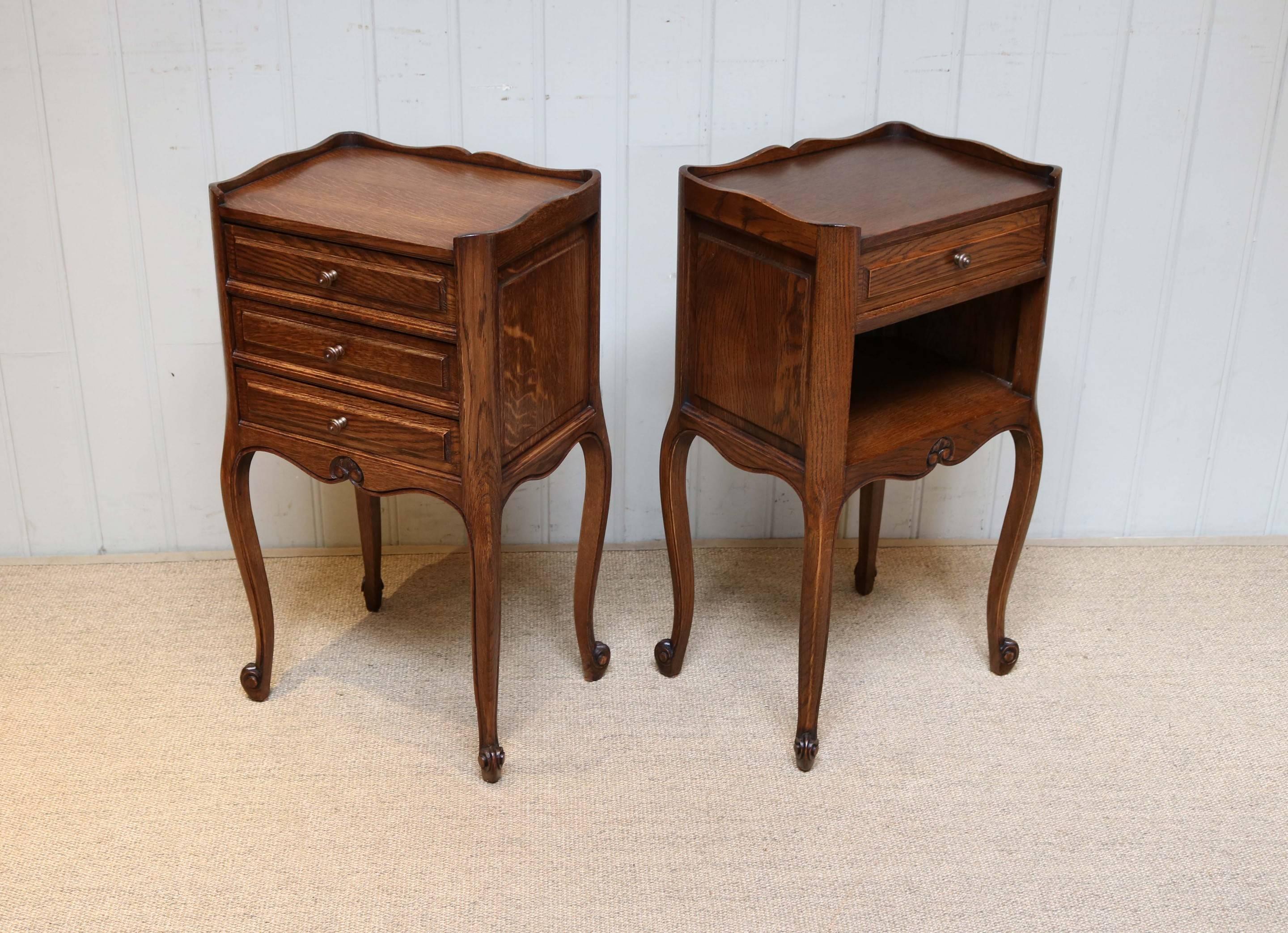 Pair of Oak Bedside Cabinets For Sale 1