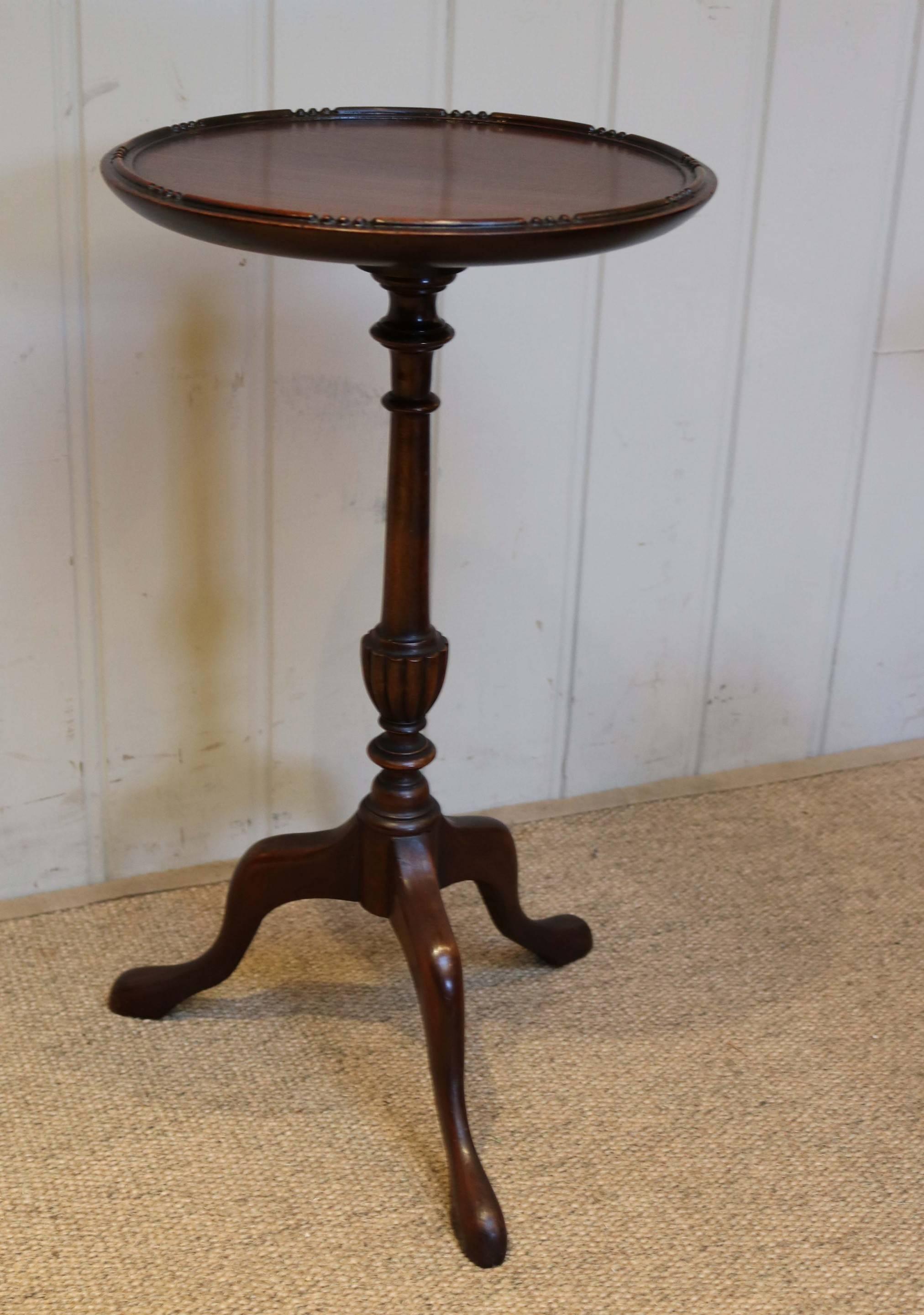 Early 20th Century Matched Pair of Mahogany Wine Tables For Sale