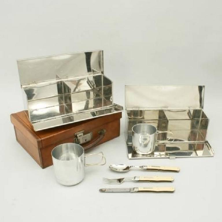 Picnic Set in Leather case. 3