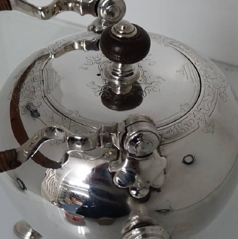 Antique Early 18th Century George II Sterling Silver Bullet Kettle Edward Pocock For Sale 1