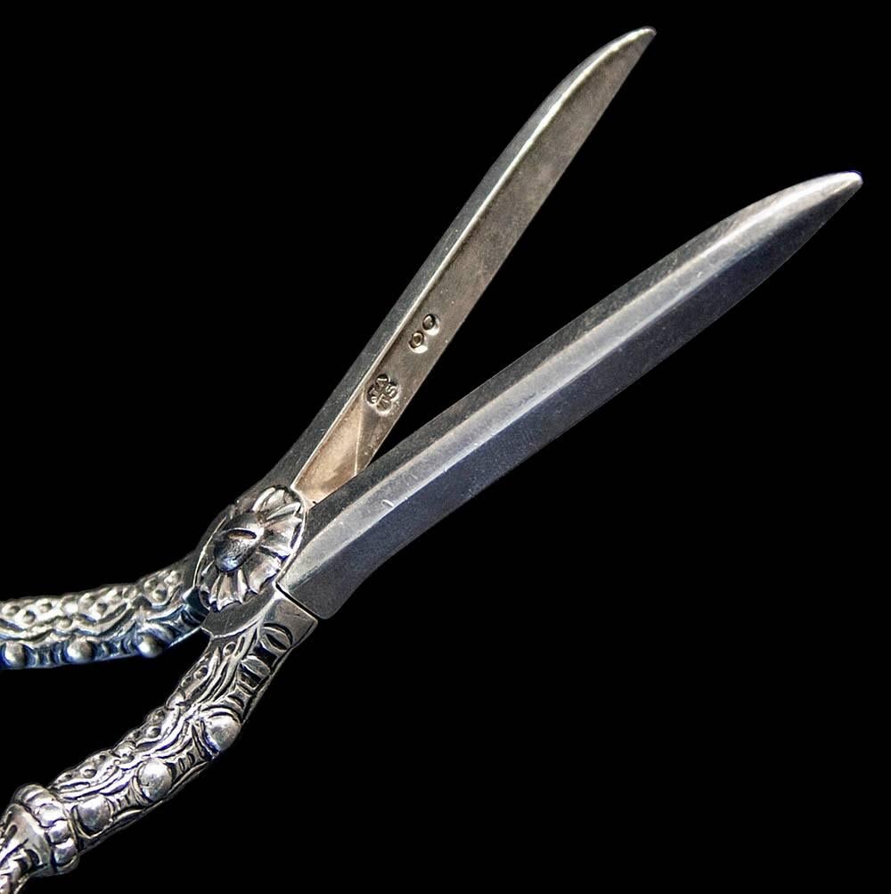 Antique English Sterling Silver Grape Shears For Sale 1