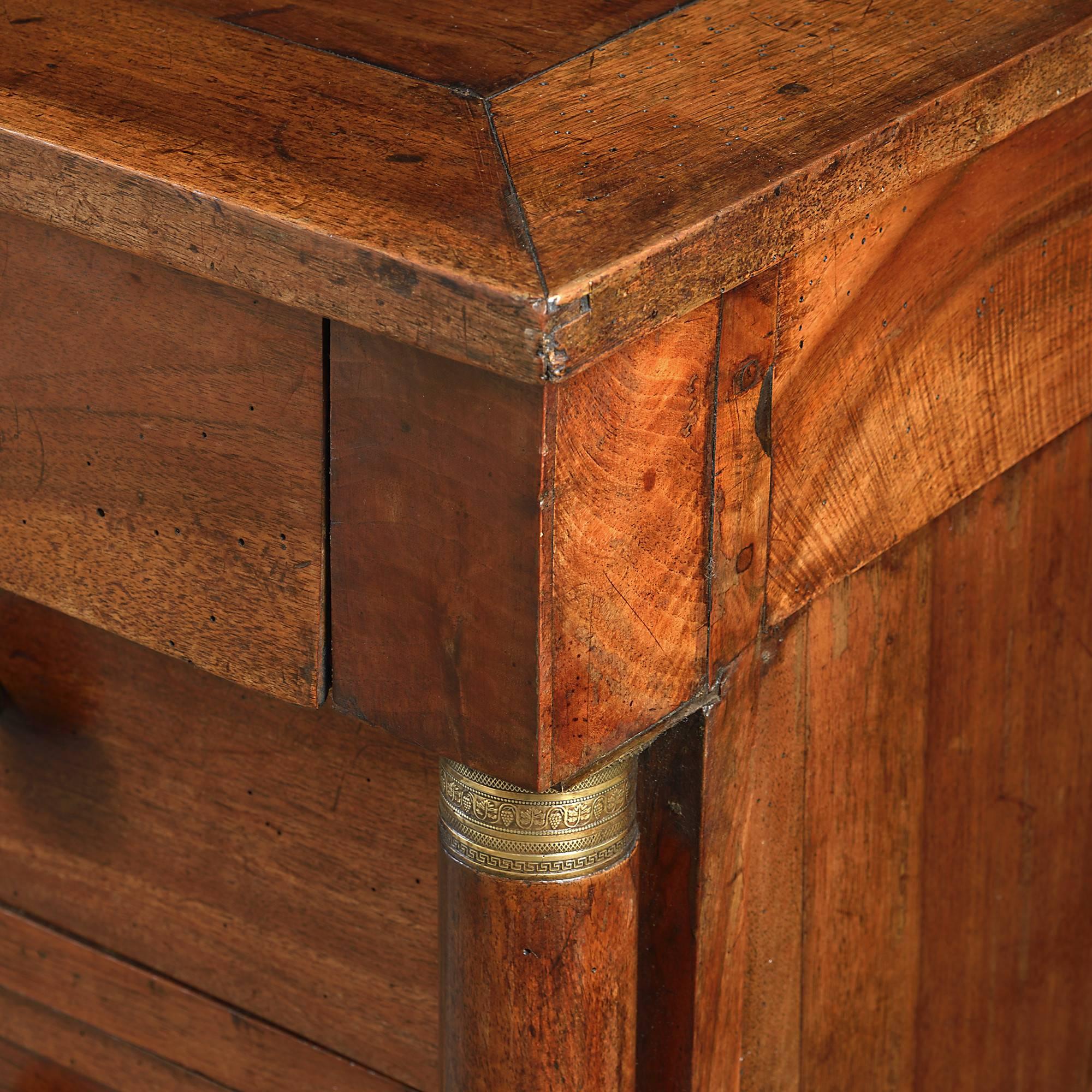 Early 19th Century Empire Period Walnut Commode In Good Condition In London, GB