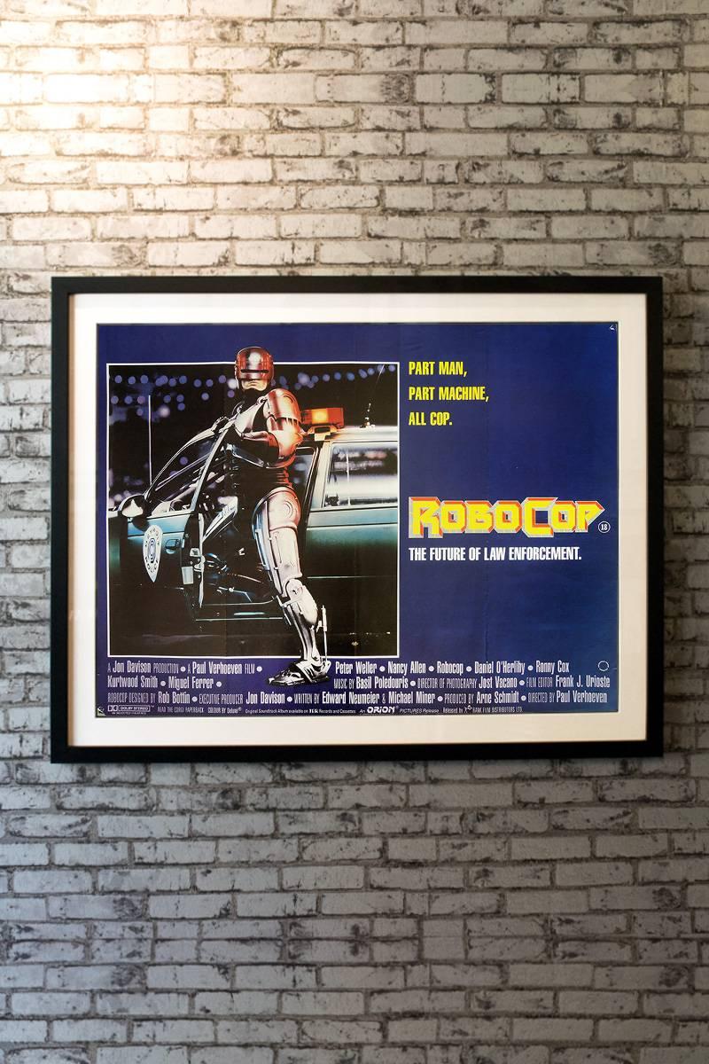 In a violent, near-apocalyptic Detroit, evil corporation Omni Consumer Products wins a contract from the city government to privatize the police force. To test their crime-eradicating cyborgs, the company leads street cop Alex Murphy (Peter Weller)