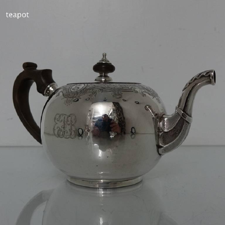 Mid-20th Century George V Sterling Silver Seven-Piece Tea & Coffee Set Lionel Alfred Crichton For Sale