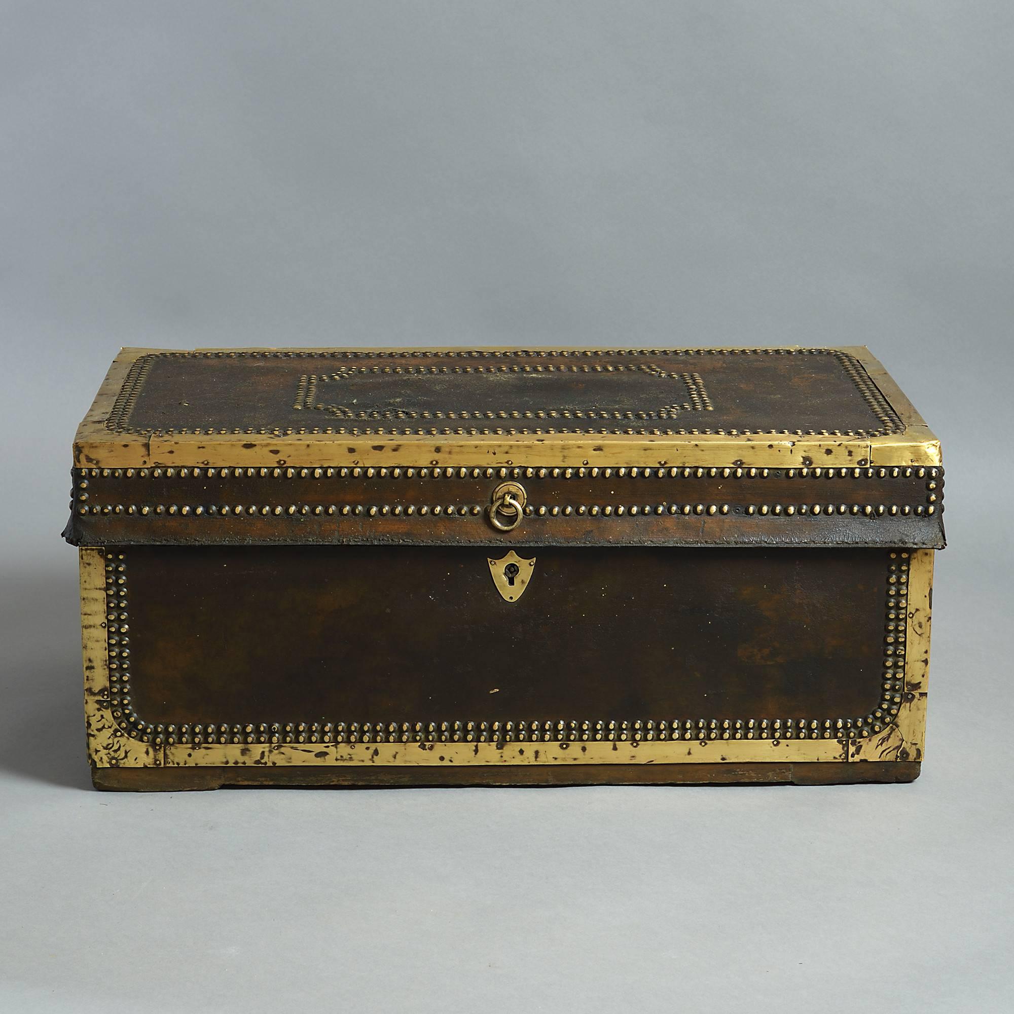 19th Century Chinese Export Travelling Trunk In Good Condition In London, GB