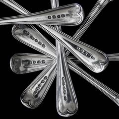 Six Victorian Antique Silver Old English Thread Military Pattern Table Spoons