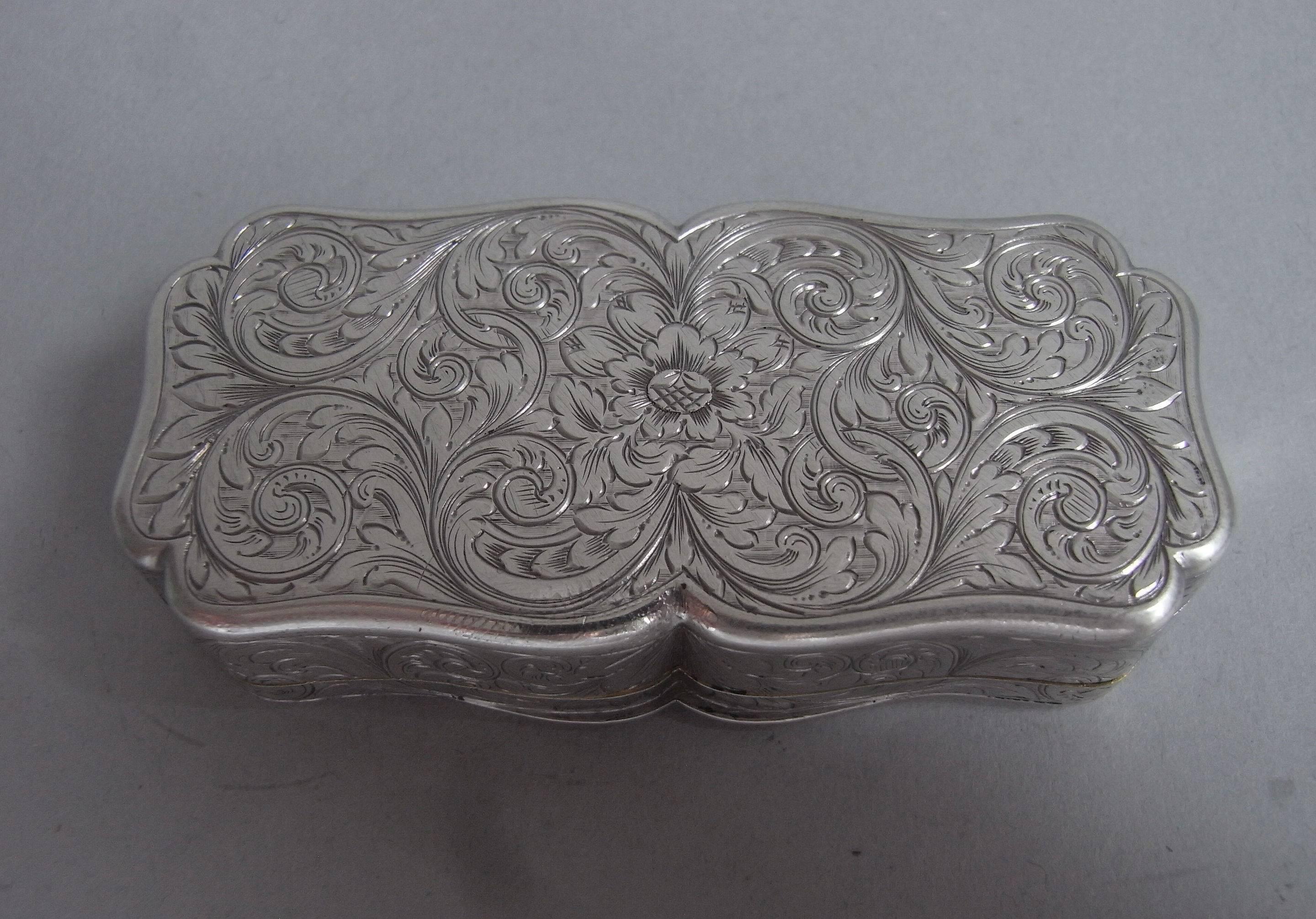 Very Fine Pocket Snuff Box Made in Birmingham in 1840 by Nathaniel Mills In Good Condition In London, GB