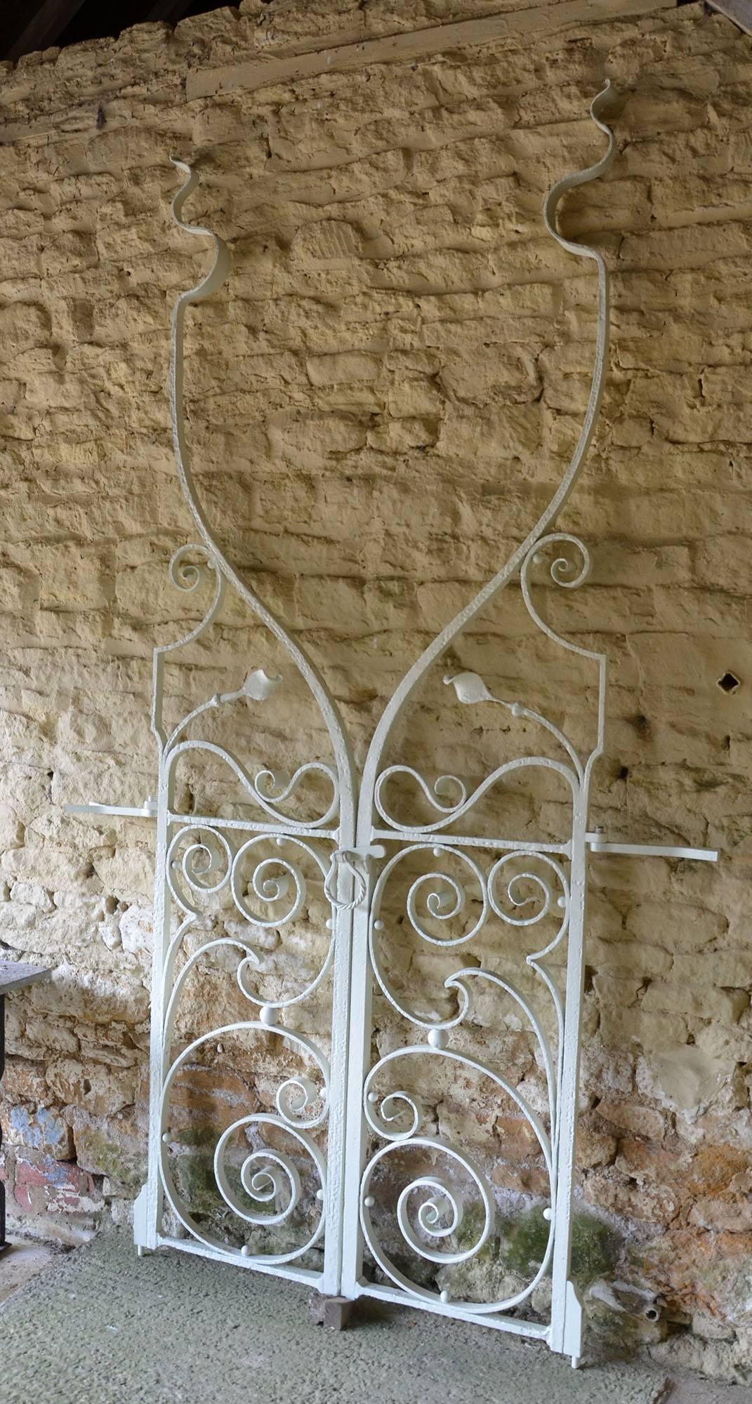 Pair of Extraordinary Early 20th Century Wrought Iron Garden Gates In Good Condition For Sale In Gloucestershire, GB