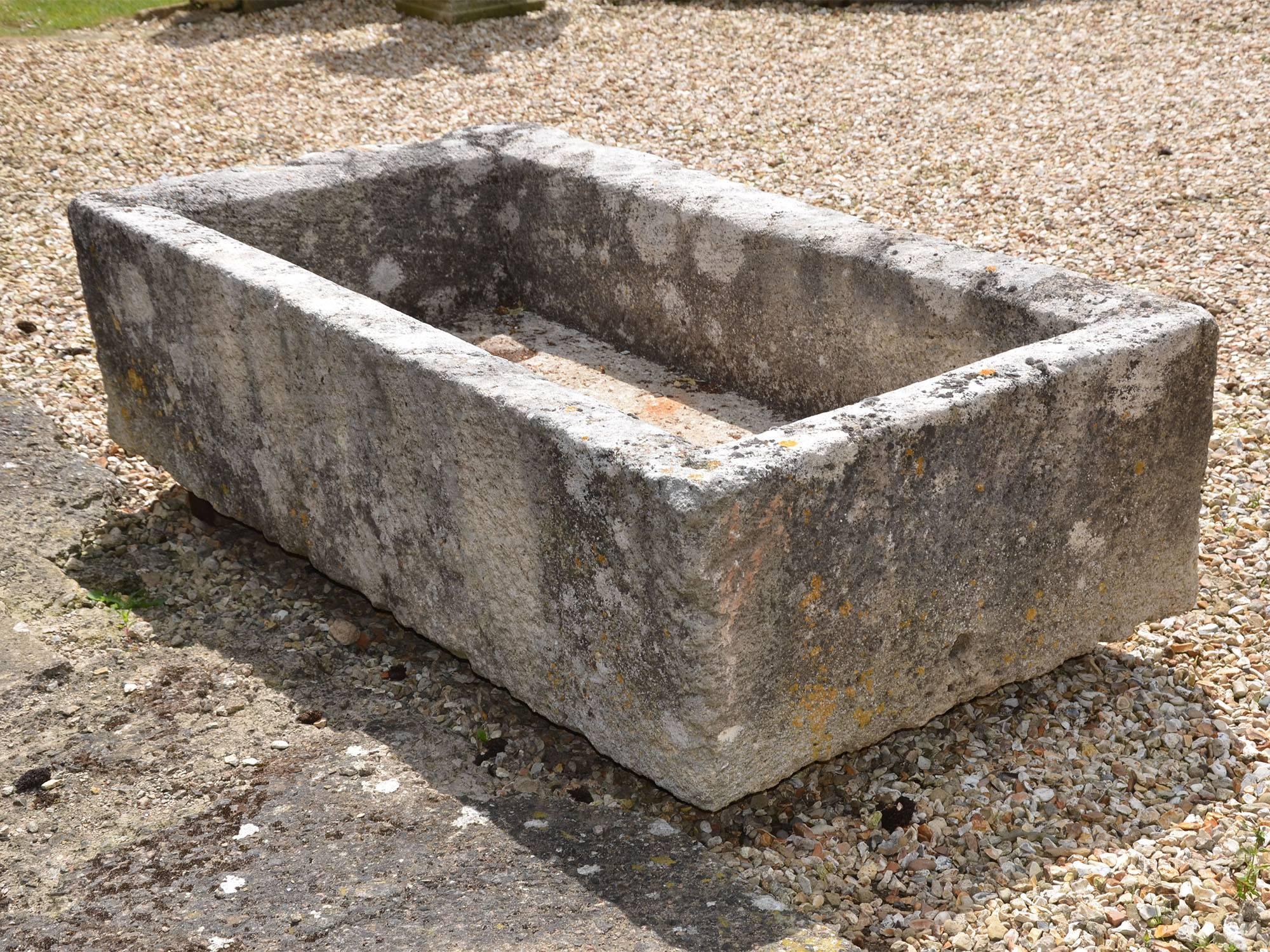 Large 18th Century Rectangular Stone Trough In Good Condition For Sale In Gloucestershire, GB