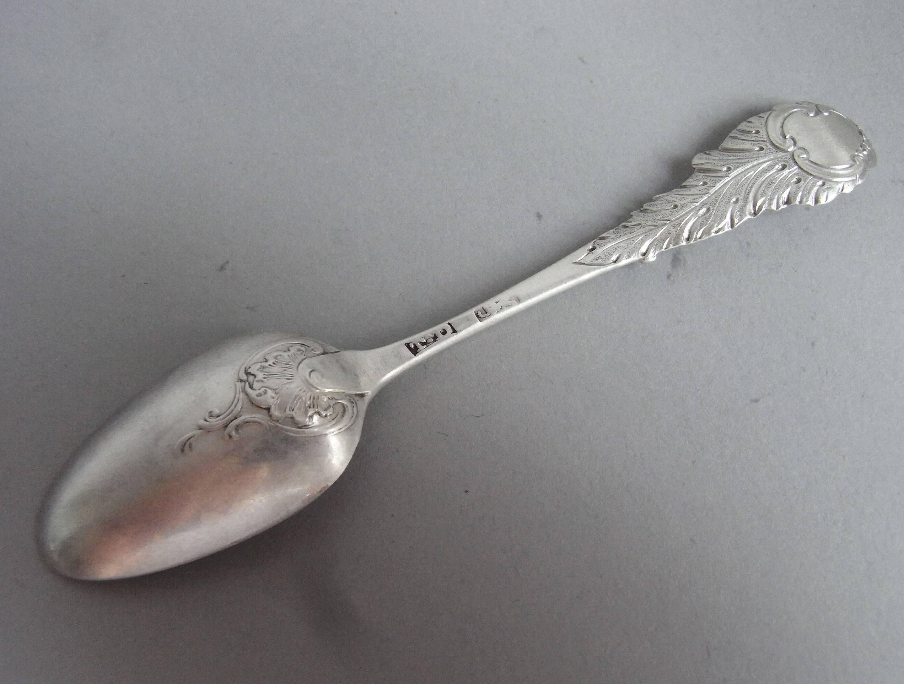 Mid-18th Century Set of Six George II Cast Teaspoons Made in London, circa 1750 by Thomas Dene For Sale