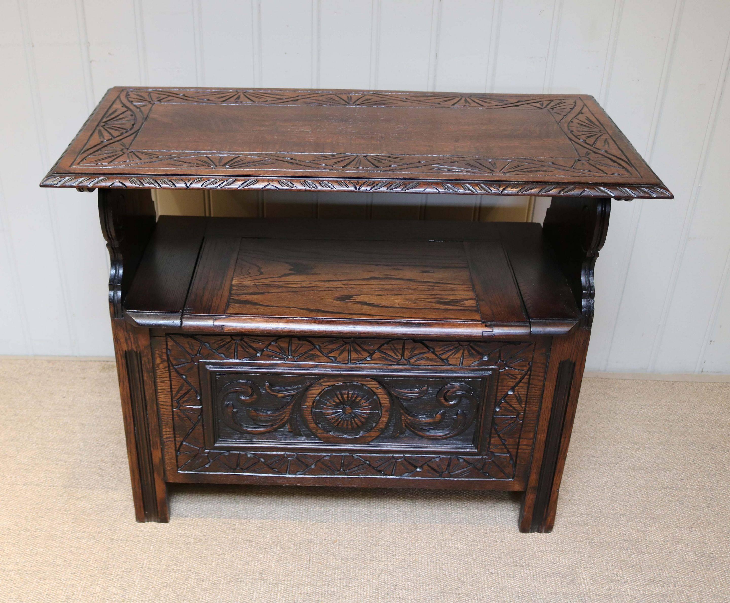Carved Oak Monks Bench In Good Condition For Sale In Buckinghamshire, GB