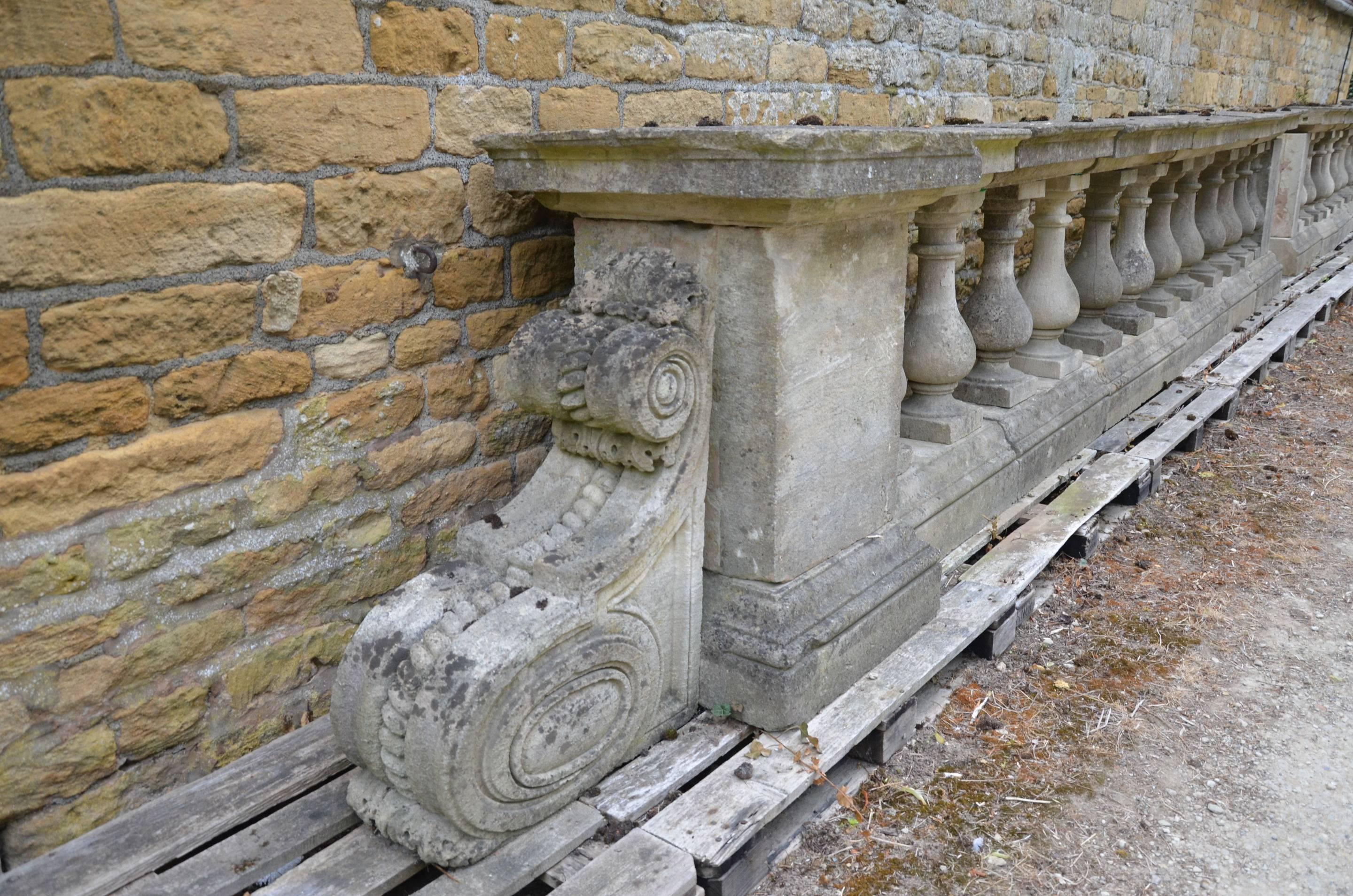 The Witley Court Balustrade In Good Condition For Sale In Gloucestershire, GB