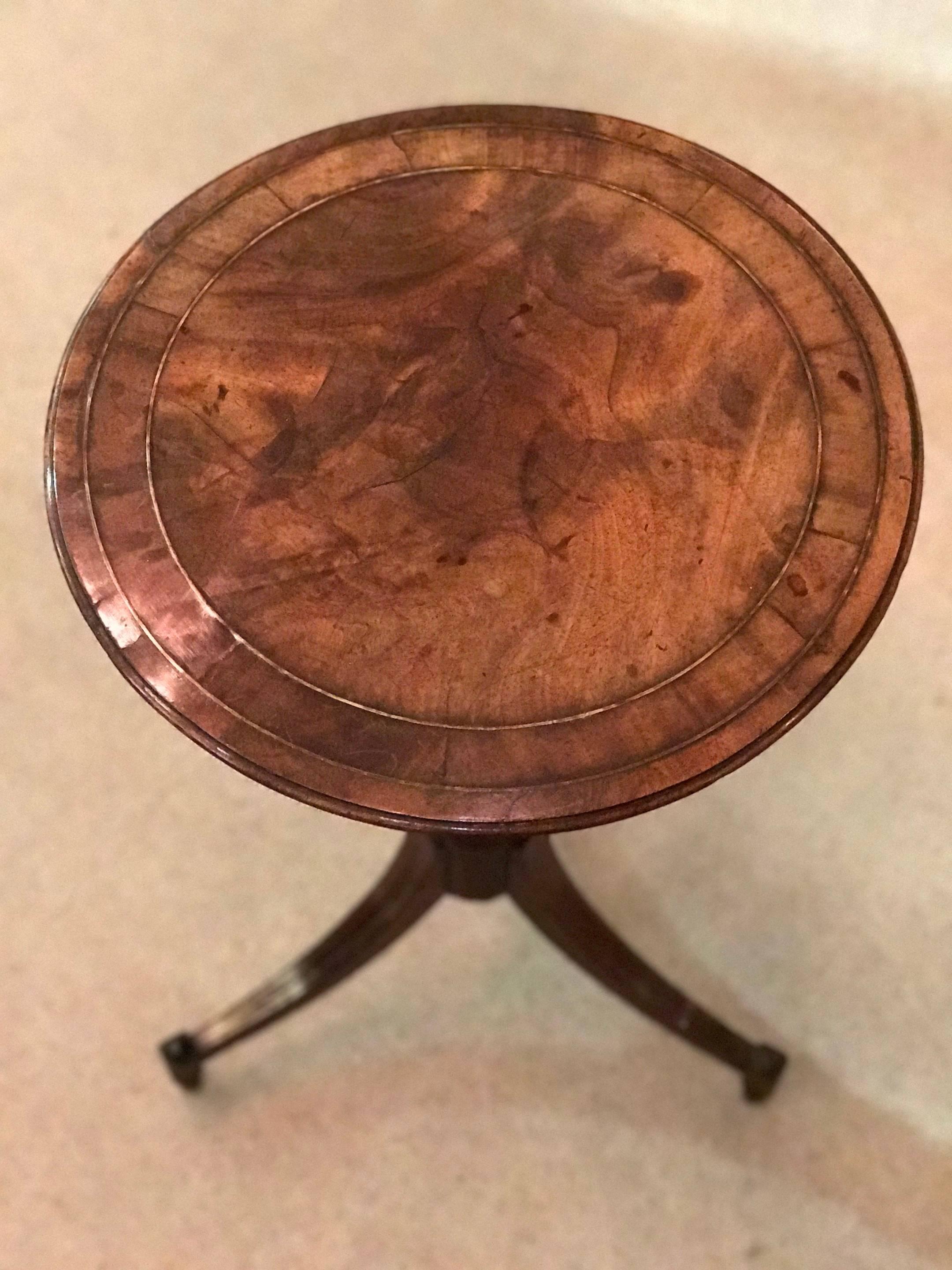 19th Century Antique English Regency Mahogany Occasional Tripod Table In Good Condition In Devon, GB