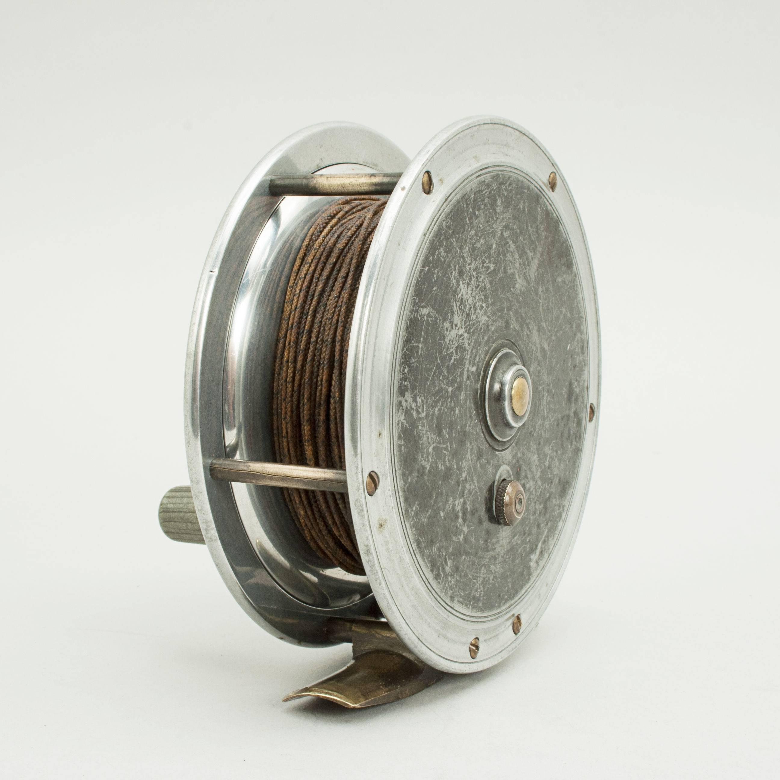 Salmon Fly Fishing Reel In Good Condition In Oxfordshire, GB