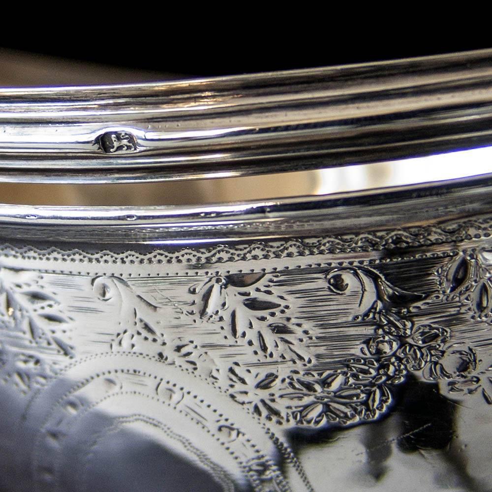 18th Century English Georgian Sterling Silver Sugar Basket by Solomon Hougham In Excellent Condition In London, GB