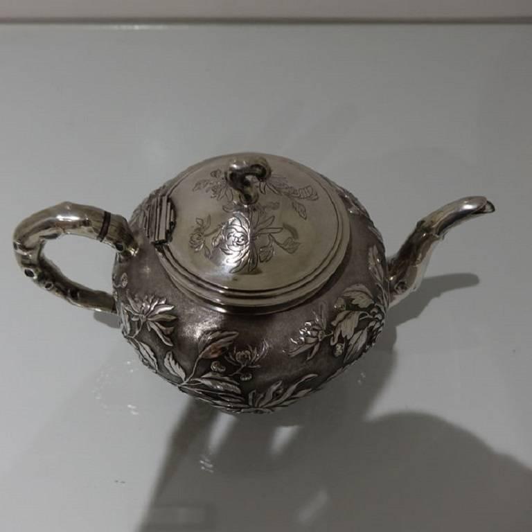 Antique Silver Chinese Three-Piece Tea Set, Hong Kong, circa 1900 In Excellent Condition For Sale In 53-64 Chancery Lane, London