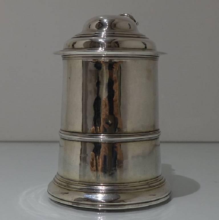 George II Antique Sterling Silver Tankard and Cover Fuller White In Excellent Condition In 53-64 Chancery Lane, London