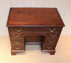 Georgian Mahogany Kneehole Desk