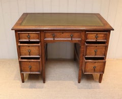 Oak Kneehole Desk