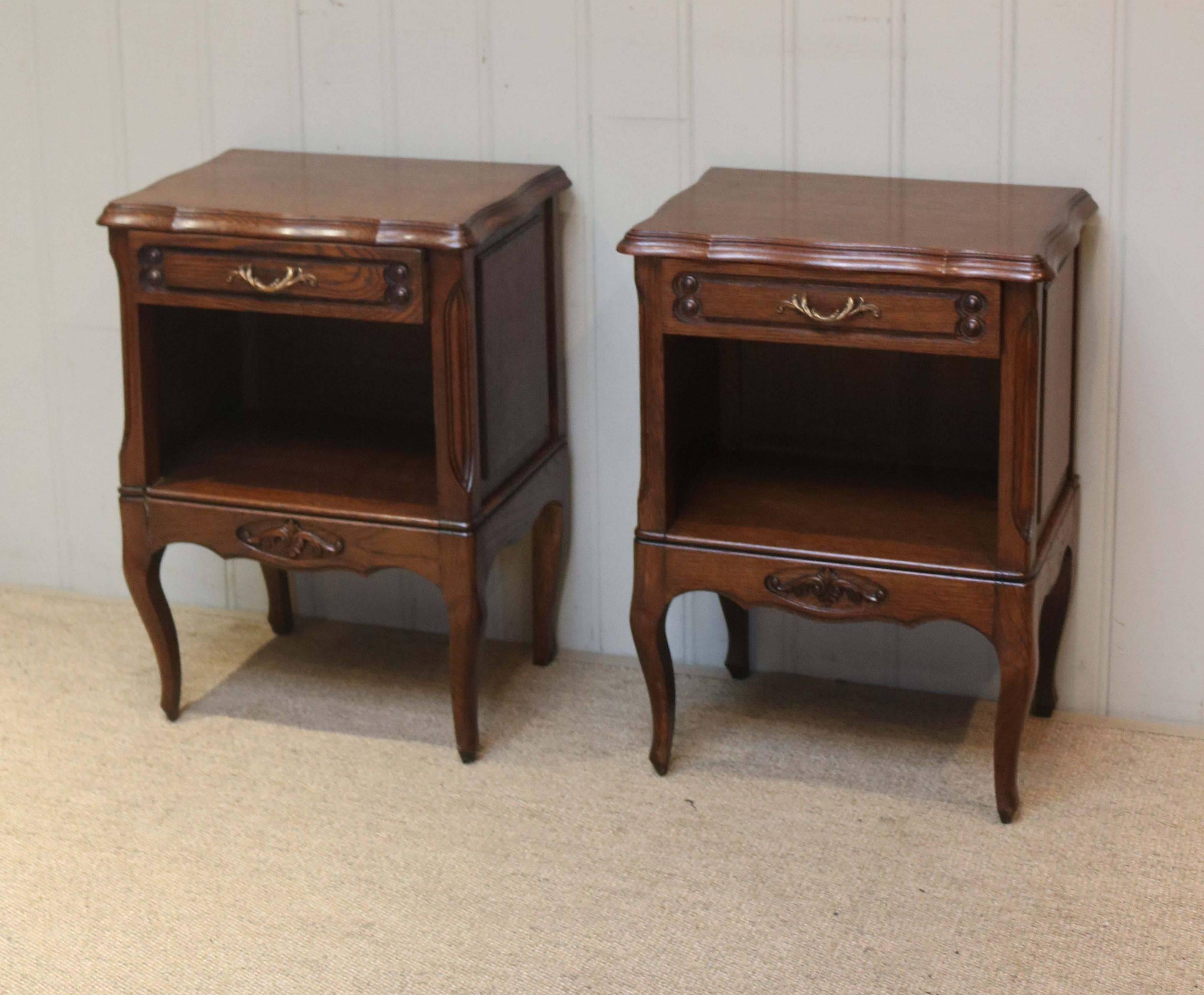 Pair of Oak Low Bedside Cabinets For Sale 1