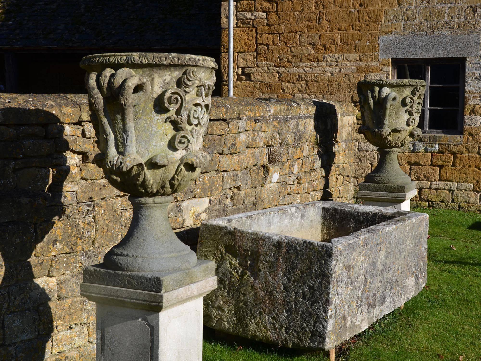 English Pair of Large Carved Bath Stone Finial Urns 'Solid' For Sale