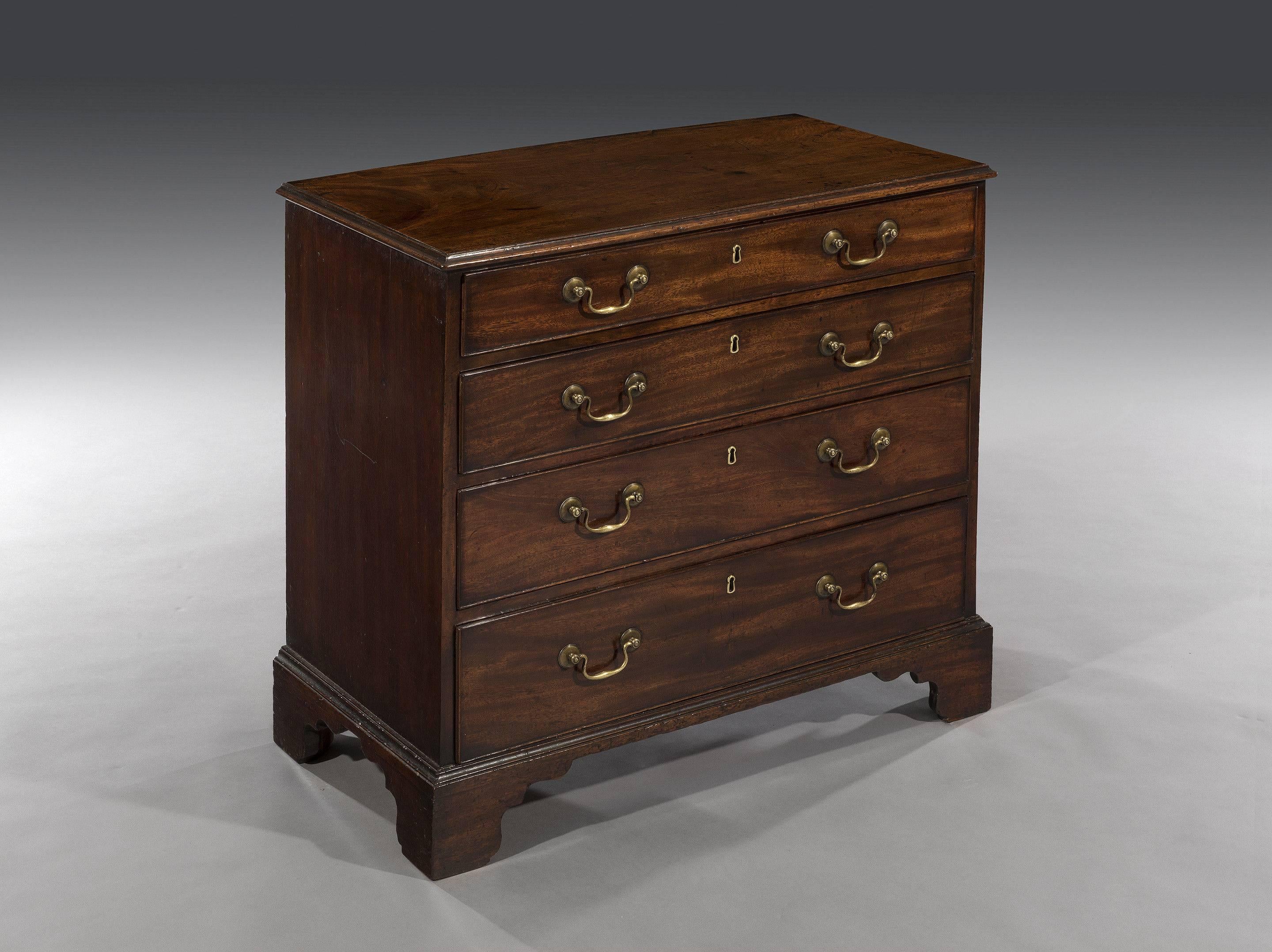 English George III 18th Century Period Mahogany Bachelor Style Chest of Drawers