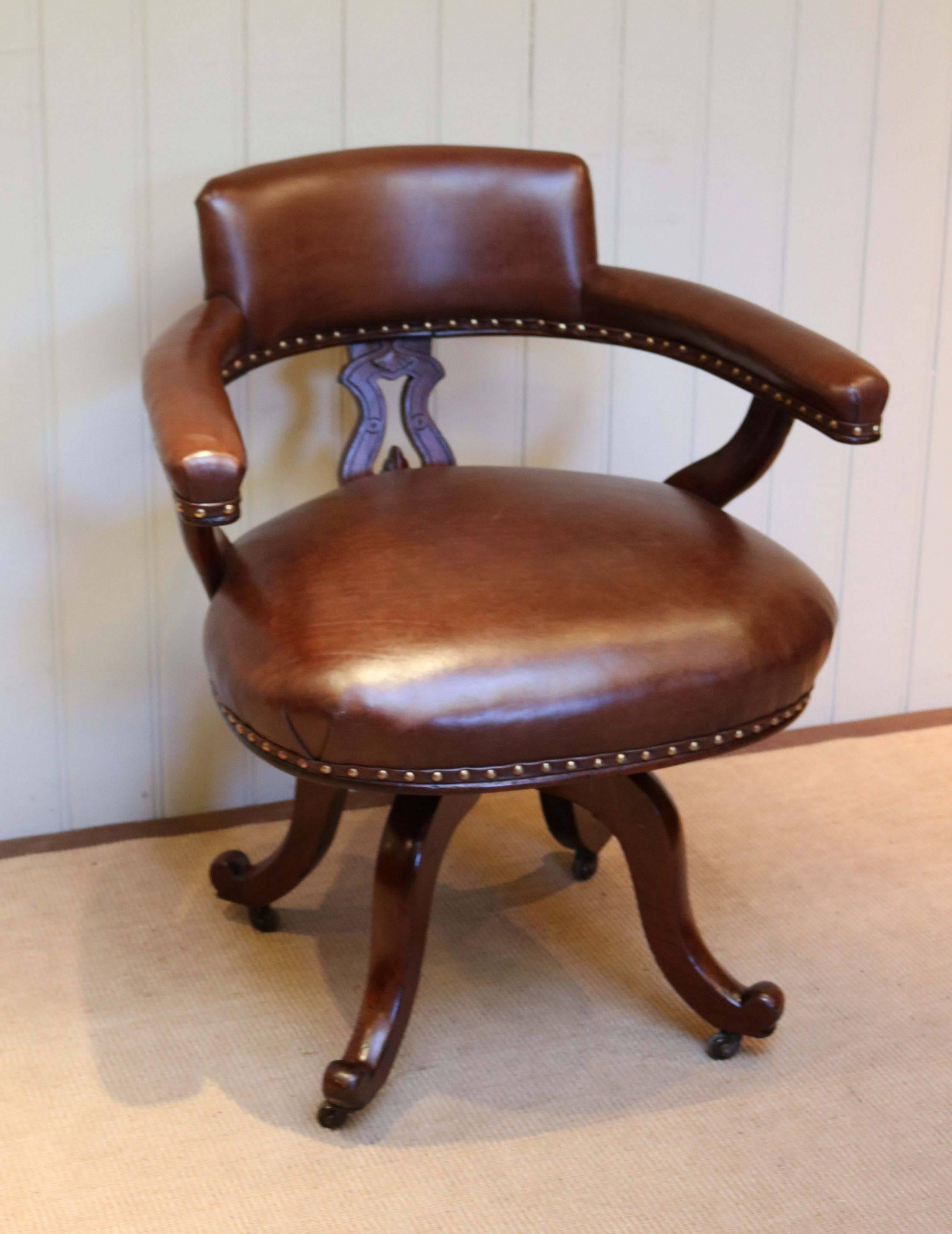 English Victorian Mahogany and Leather Desk Chair For Sale