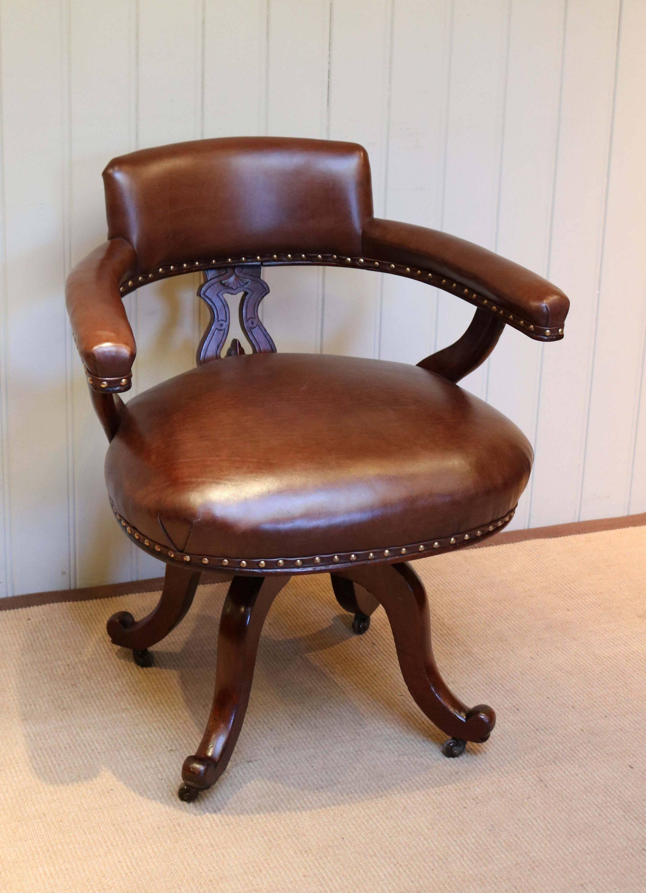 Victorian Mahogany and Leather Desk Chair For Sale 1