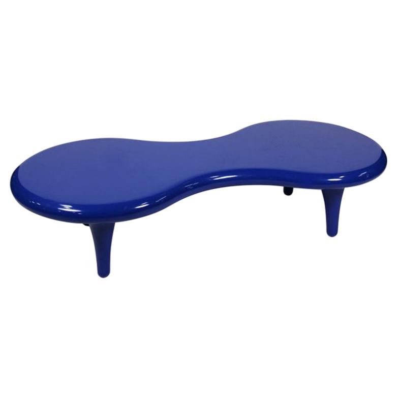 Im Angebot: Marc Newson Orgone Tisch aus Glasfaser und Pappelholz für Cappellini, Blue (805_blue)