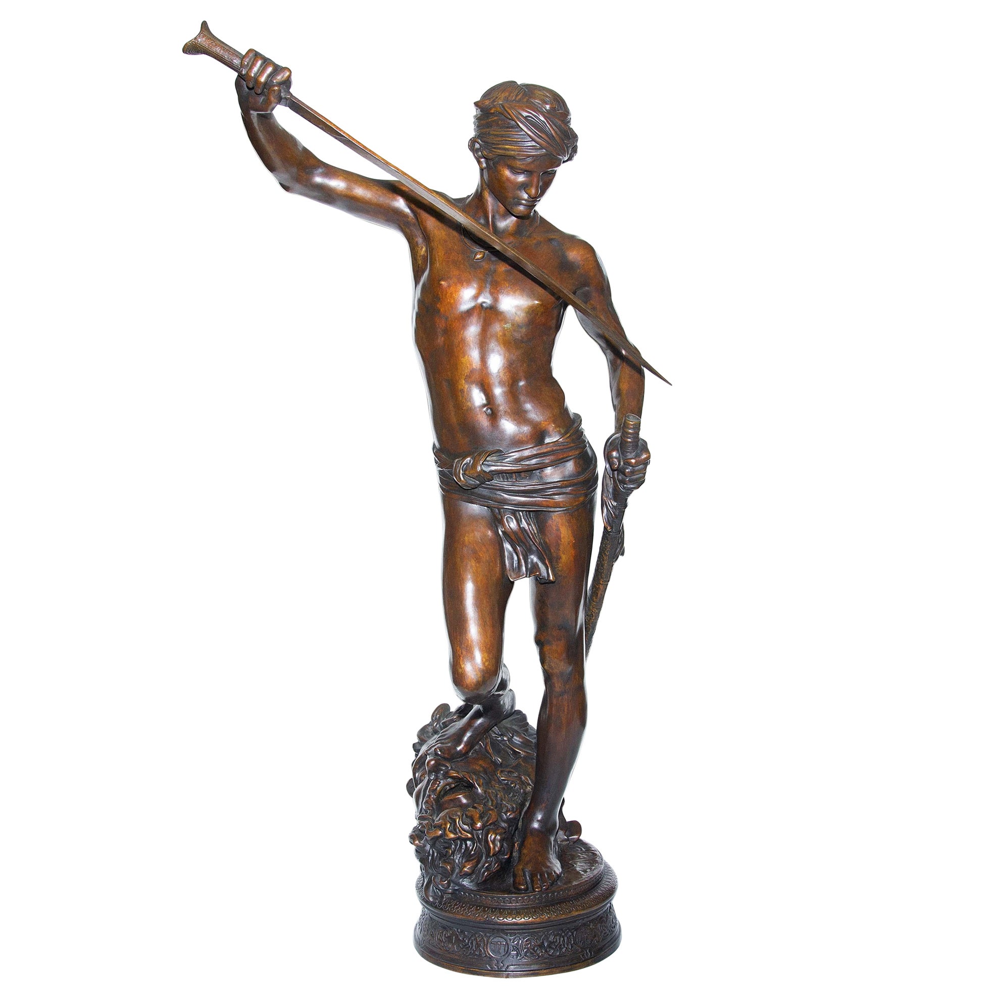 Marius Jean Antonin Mercié Nude Sculpture – Große französische Bronzeskulptur von David und Goliath von Antonin Mercié