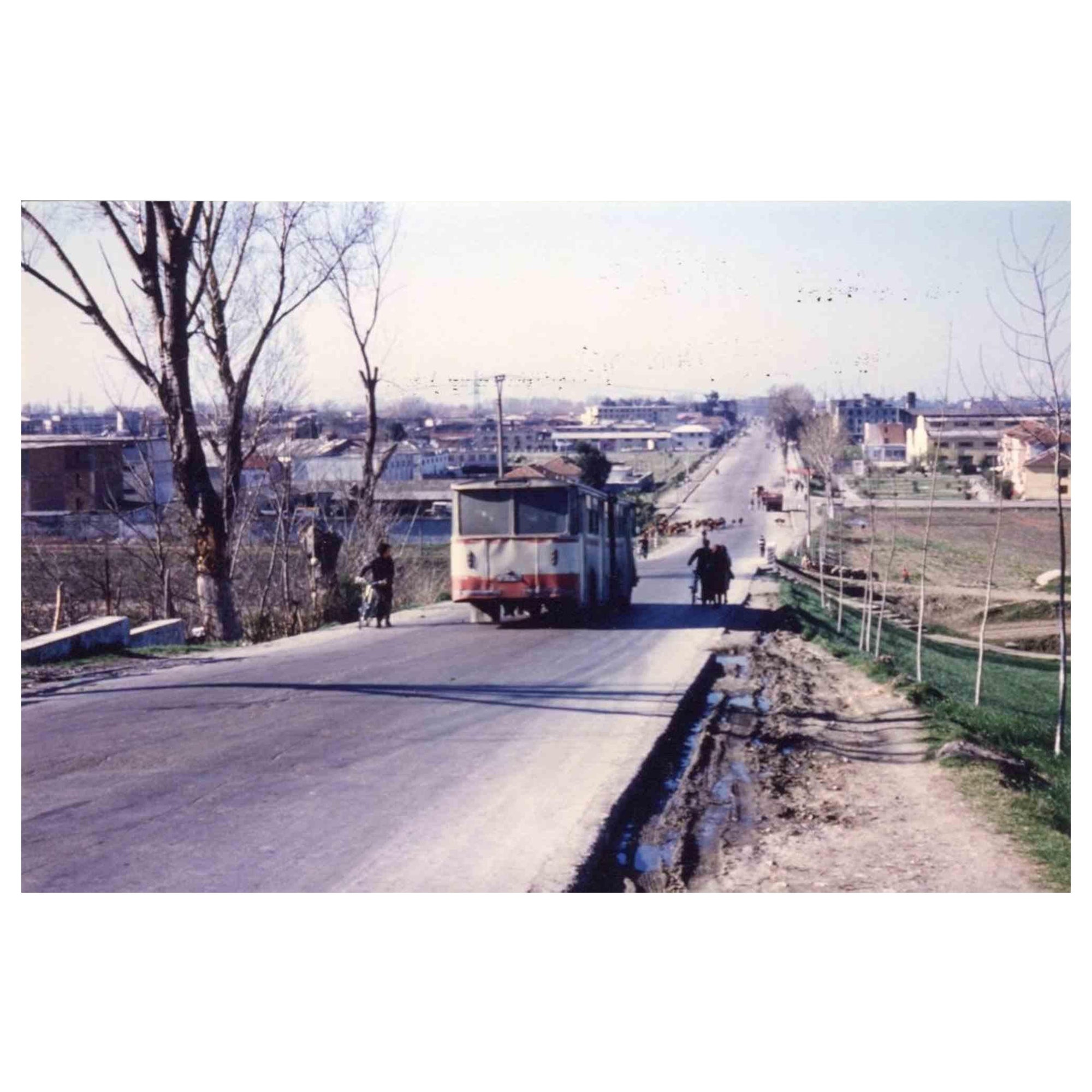 Reportage aus Albania – Straßenstraße von Tirana – Vintage-Fotografie – Ende der 1970er Jahre