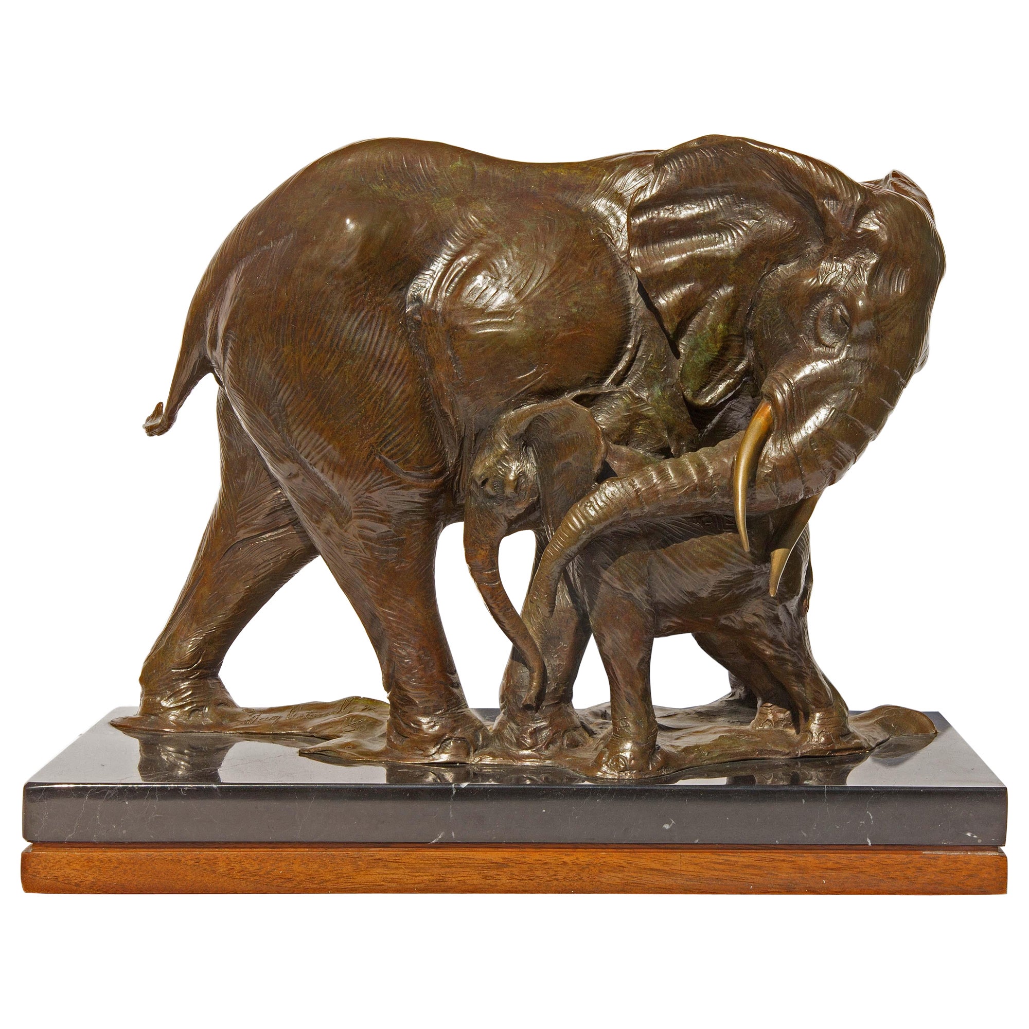 Bronze Statue Elephant and Her Calf by American Sculptor Dan Ostermiller