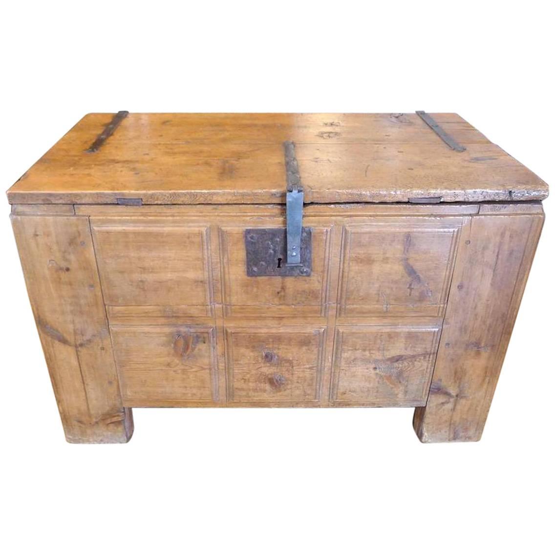 Great Alpine Chest, 18th century For Sale