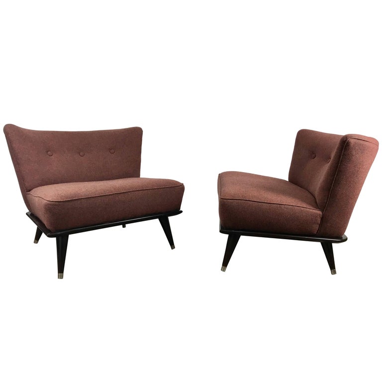 Stunning Pair of Modernist Slipper Chairs in the Manner of Gio Ponti For Sale