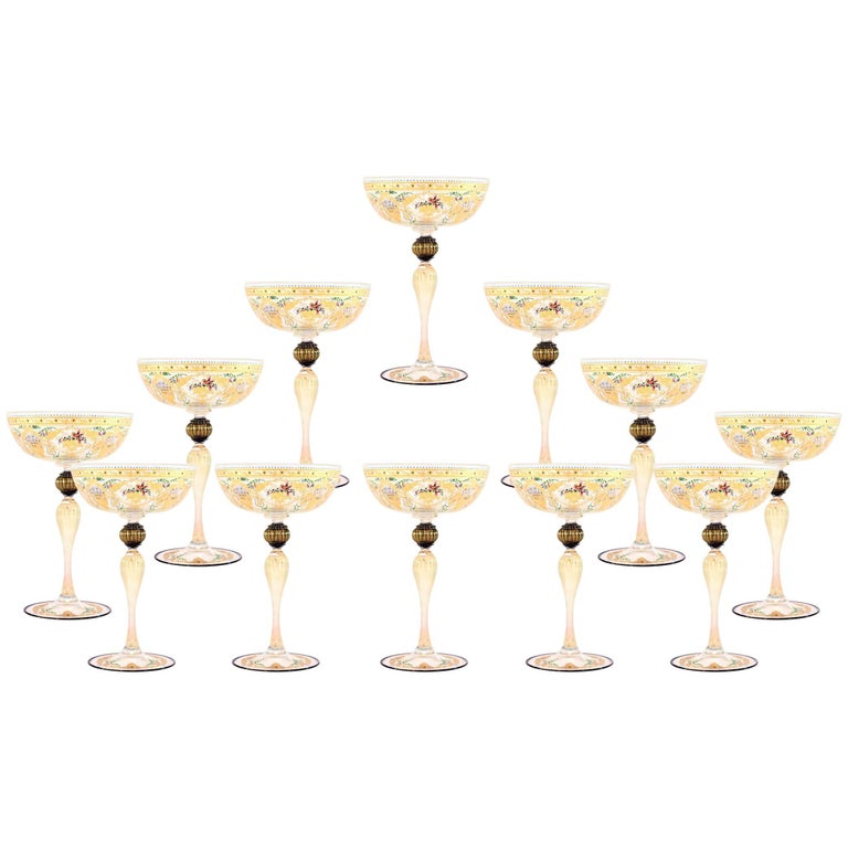 12 Handblown Venetian Salviati Hand-Painted Gold Champagne Coupes with Birds For Sale