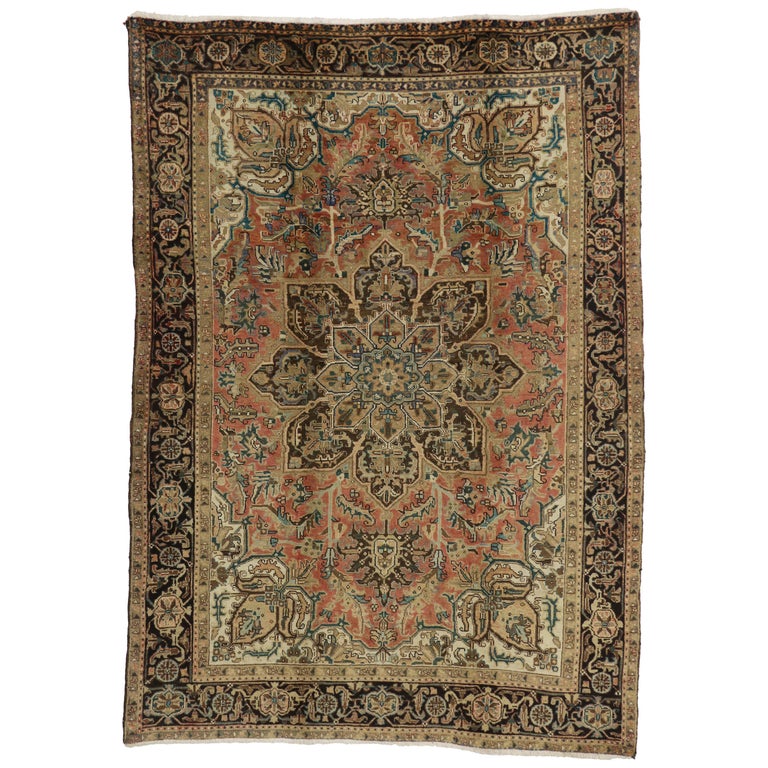 Traditional Vintage Persian Heriz Rug with Colonial Revival Style For