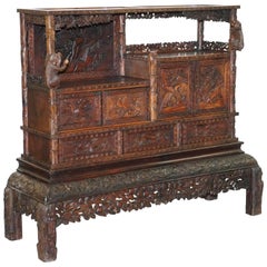 Rare meuble de rangement chinois ancien sculpté à la main avec tiroirs de bibliothèque en forme de singes