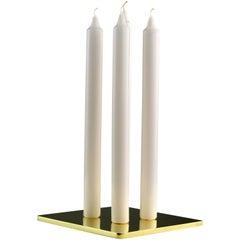Nordicer Kerzenhalter aus hochglanzpoliertem Messing, vierfach