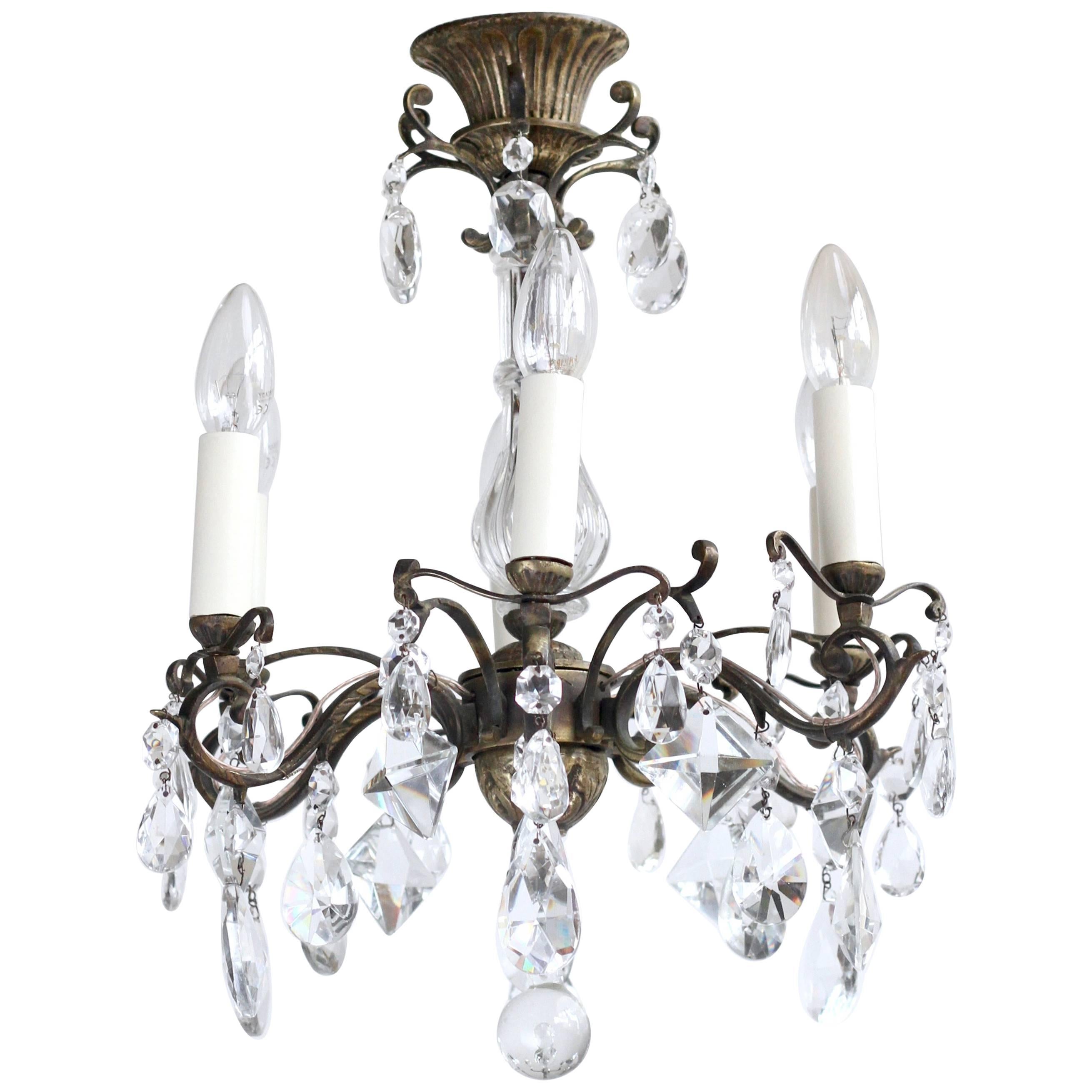 Early 20th Century Pretty French Chandelier with Crystal Drops