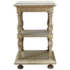 Mensole in Oak tornite, Francia, XIX secolo