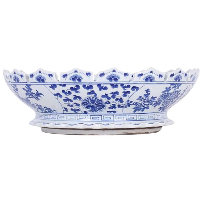 Scalloped Chinese Export Style Blue and White Bowl
