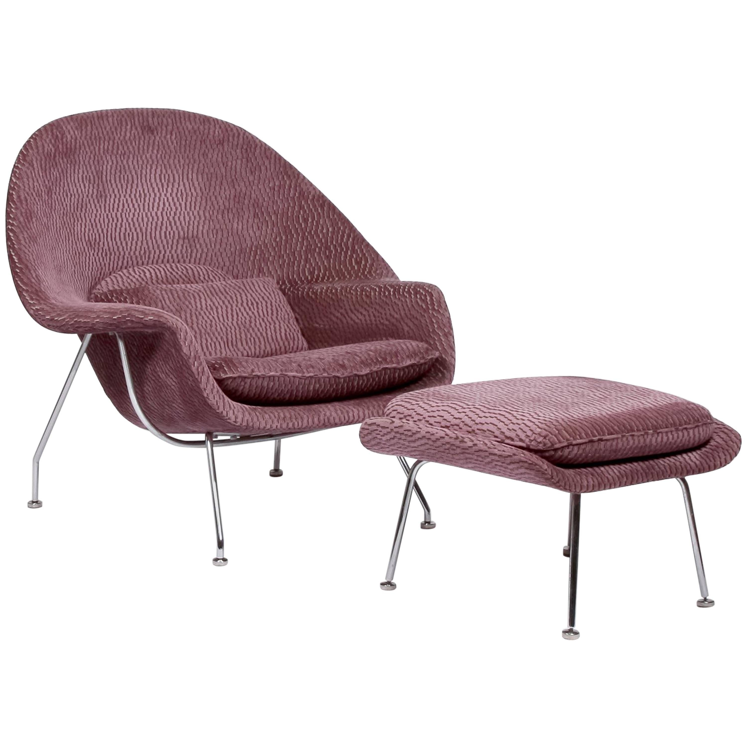 Vintage 'Womb Chair' and Matching Ottoman by Eero Saarinen For Sale