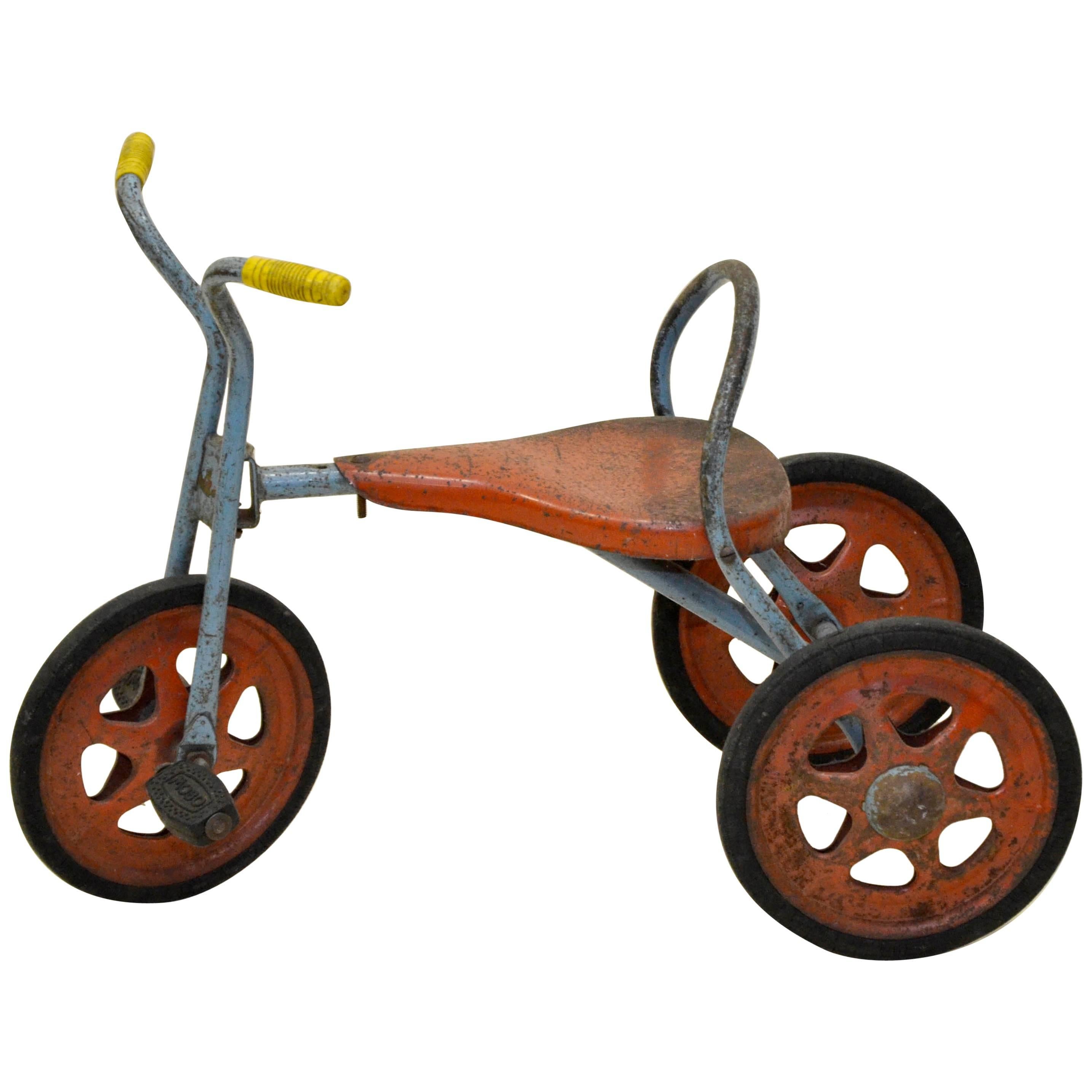 1960s Mobo Vintage Toddler's Three Wheeled Tricycle For Sale