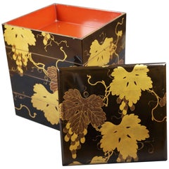 Antique Early 19th Century, Bento Box with Grapes Design, Edo Period, Art of Japan