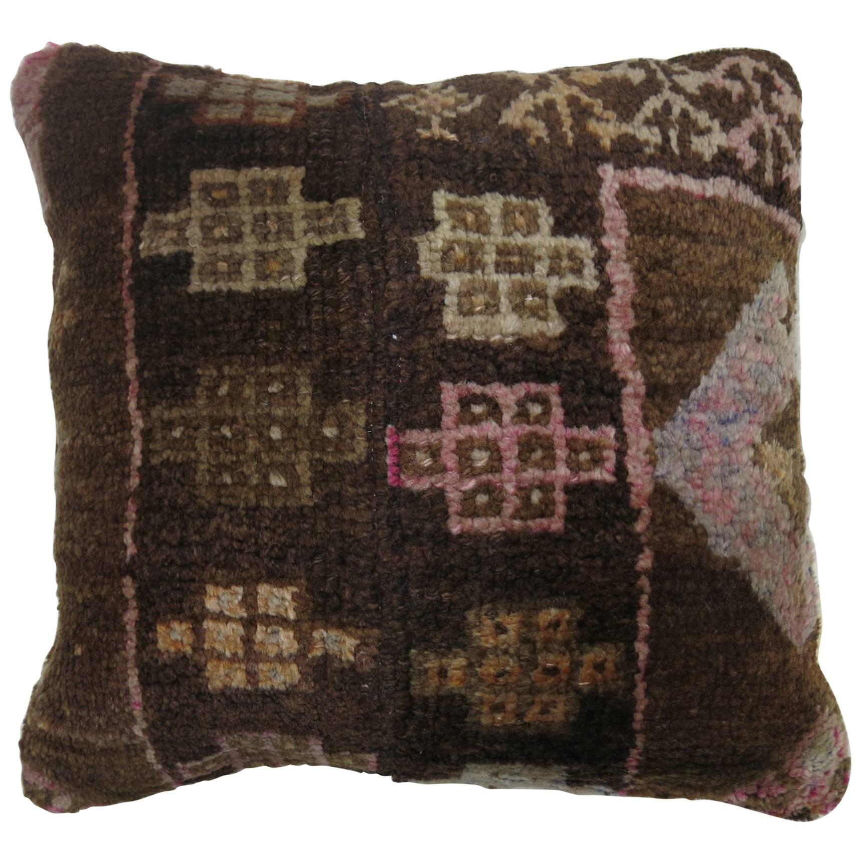 Coussin de tapis turc abstrait vintage marron